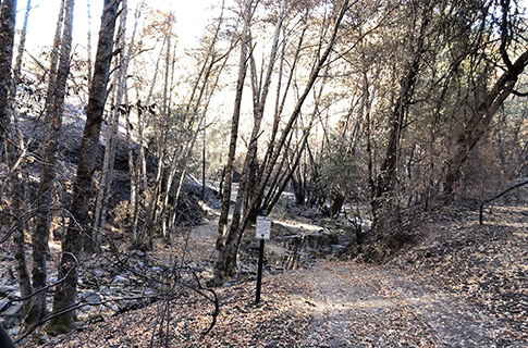Hood Mountain Trail crossing